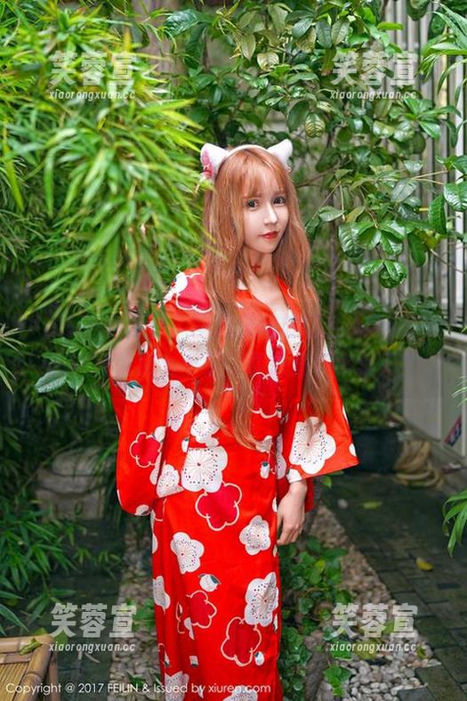 Feilin嗲囡囡-施忆佳KITTY Feilin嗲囡囡 - 图片里的施忆佳KITTY,厨娘风范那么十足,真想偷偷拿菜刀!