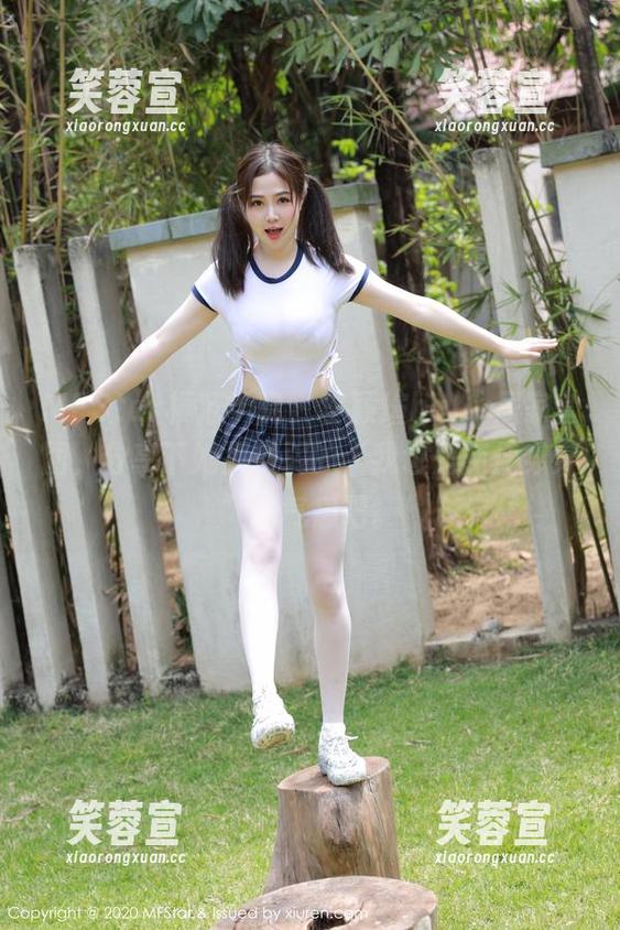 MFStar模范学院-李颖煊baby MFStar模范学院 - 李颖煊baby居家套图,分享下她那微弱的“我也是随便穿穿”的气息吧。