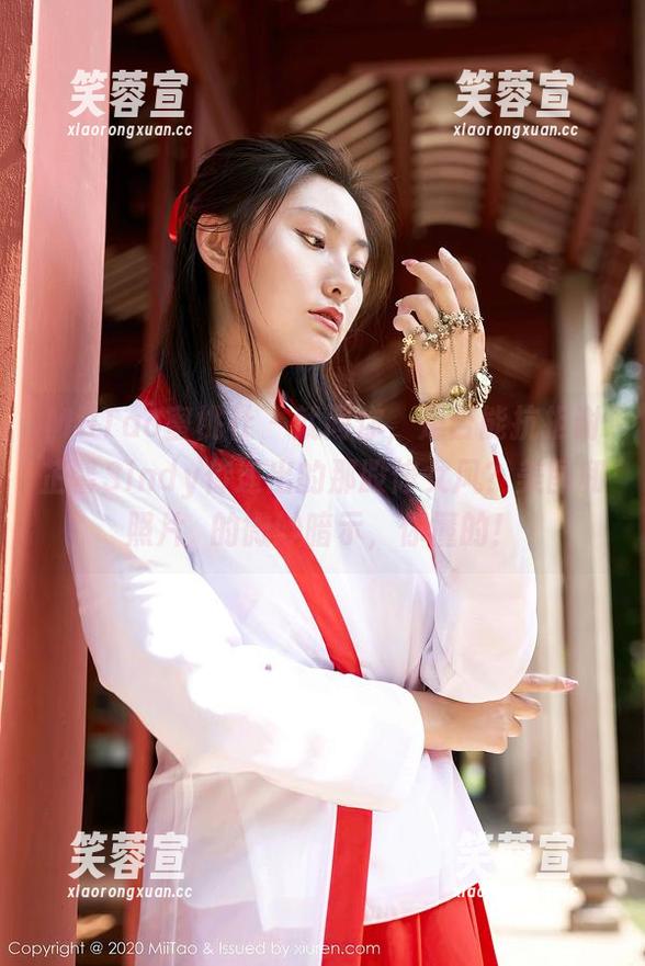 MiiTao蜜桃社-谢芷馨Sindy MiiTao蜜桃社 - 就问你,是否能抗拒谢芷馨Sindy传递出的那股修女风?美图和照片裡的微妙暗示,你懂的!