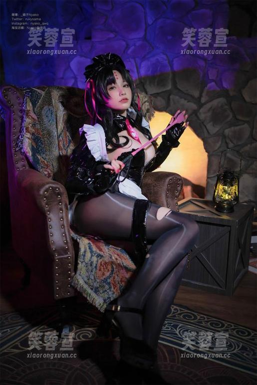 Nyako喵子 Nyako喵子大人的海边奇遇:高清版的娜美,白沙滩不怕翻船!