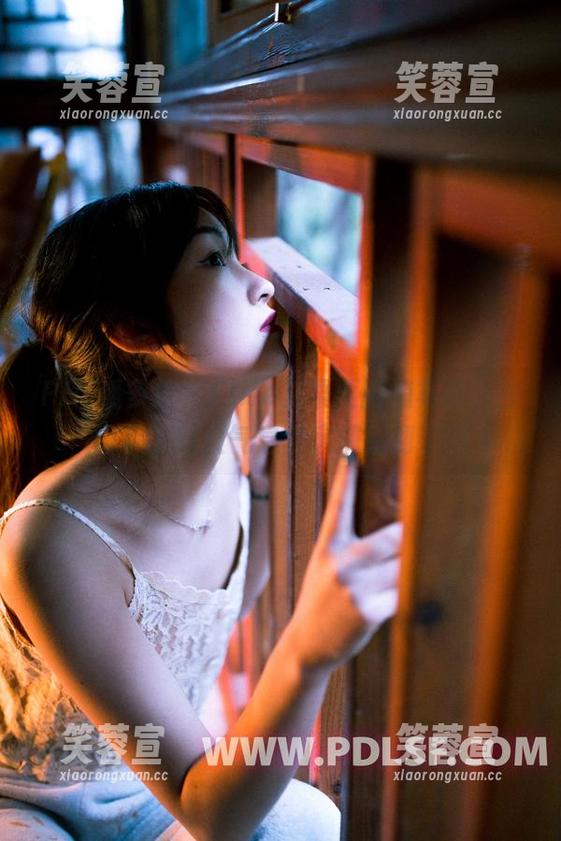 PDL潘多拉-Ellie艾栗栗 PDL潘多拉 - Ellie艾栗栗厨娘写真,围裙下的惹火气息大家捕捉到了吗