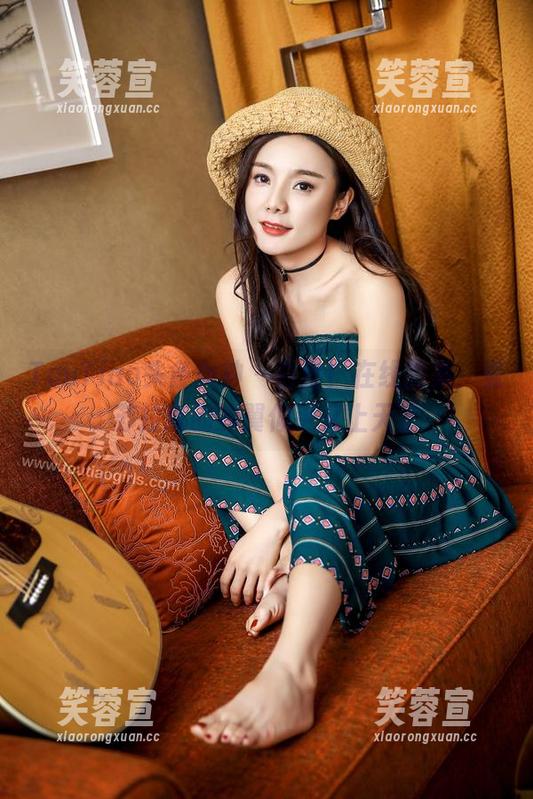 TouTiao头条女神-曼苏拉娜 TouTiao头条女神 - 白丝!在线图集,曼苏拉娜的蝉翼似乎又上天了