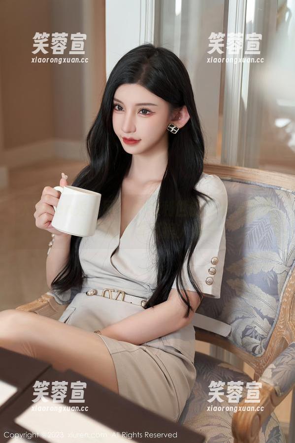 Xiuren秀人网-抖娘利世 Xiuren秀人网 - 抖娘利世的万圣节写真:在网盘里发现狼人帅哥!
