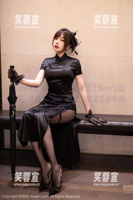 Xiuren秀人网-芝芝Booty Xiuren秀人网 - 免费品赏芝芝Booty的作品,美腿翘臀如同雕塑,家里显得单调得很。