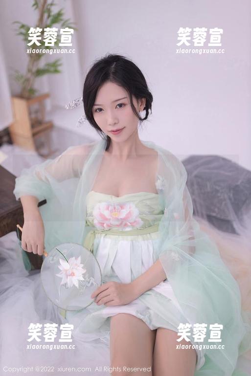 Xiuren秀人网-西门小玉 Xiuren秀人网 - 唉!这西门小玉的礼服才不像平常般,没想到的写真分享,还带点小尴尬。