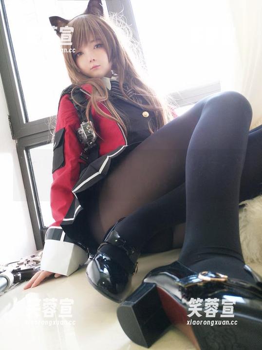 一小央泽 一折纸的女仆鸢正狂晒,一小央泽今天又在给我们安排“cos”秀!