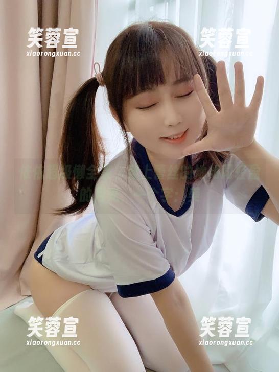 依依超级懒 依依超级懒全集,穿上蕾丝的她如同轻盈的月光,一个字:美