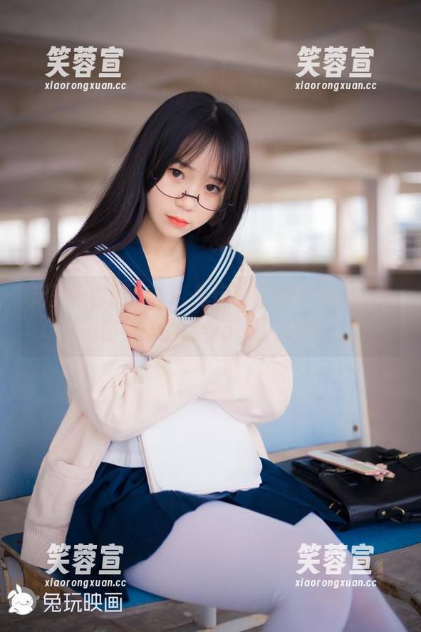无圣光也能惊艳？兔玩映画胆子真大，体操服穹妹的图看了让人好奇。
