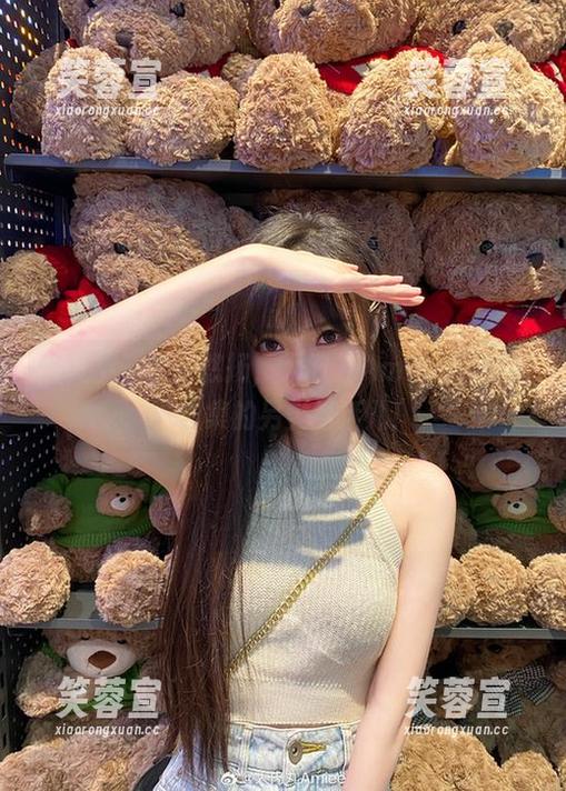 大肉丸Amiee 修女不一定要悠扬,大肉丸Amiee让你见识合集的另类新活儿!