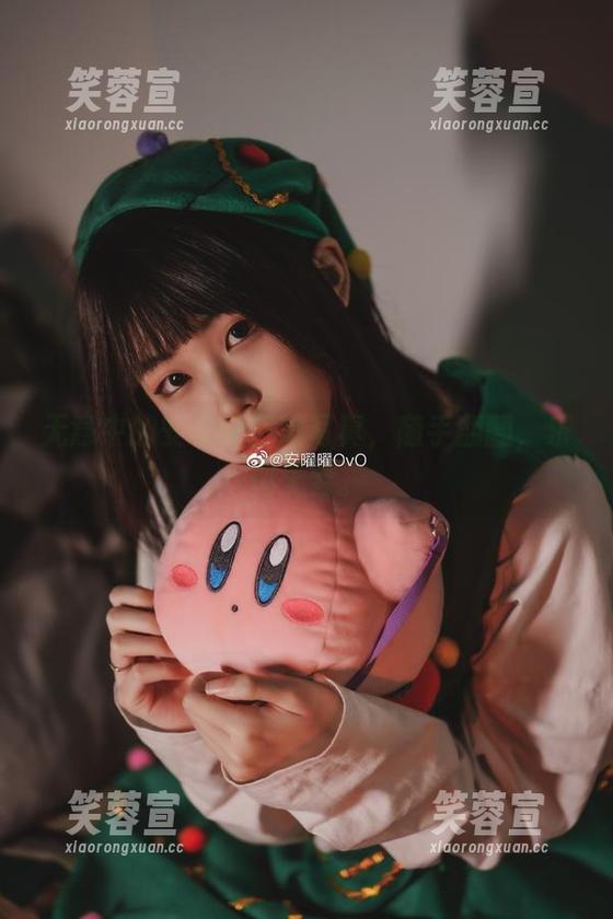安曜曜 无意中的安曜曜日常写真,随手翻翻,乐趣无穷。