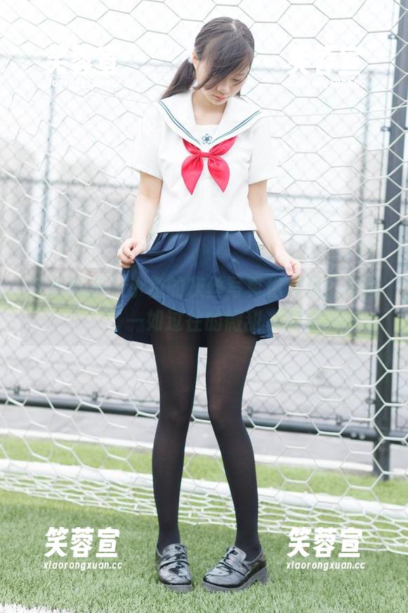 少女秩序-小鱼 少女秩序 - 小鱼的灰丝写真像春风,原图一如过往的微甜。