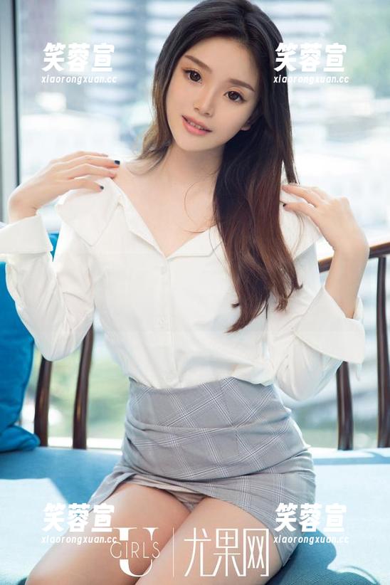 尤果网-许文婷 尤果网 - 许文婷的校园风景,原图满满都是书香气,壁纸也许该换成风铃?