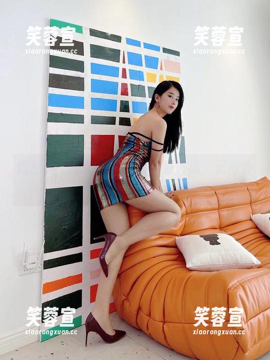 张老师 微密圈 - 张老师的夏日高清在线,记得补防晒霜哦!