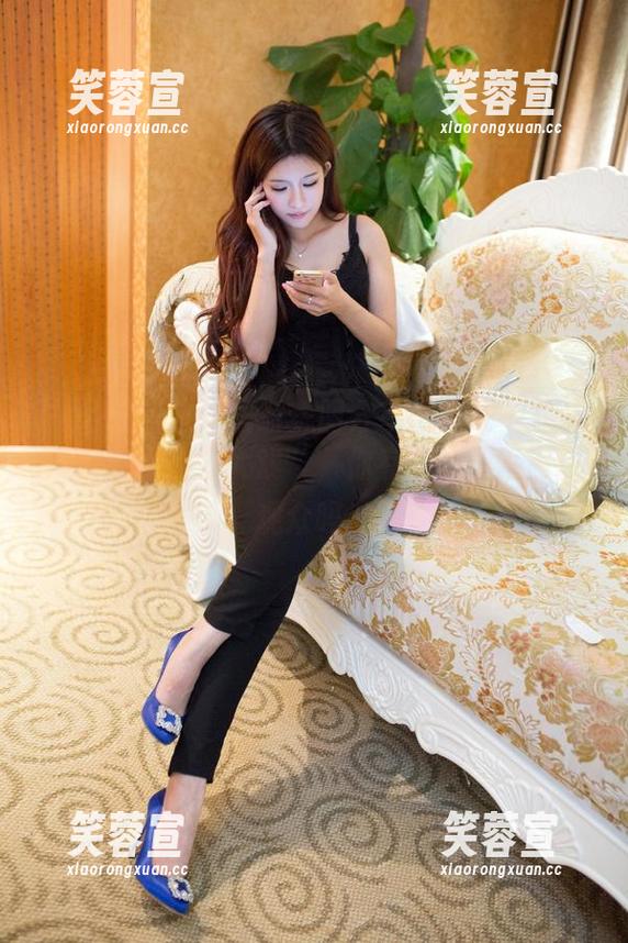 推女郎-连欣 推女郎 - 连欣居家美图分享:人类与植物共同居住的“大戏”,你有发现我适合当观众吗?