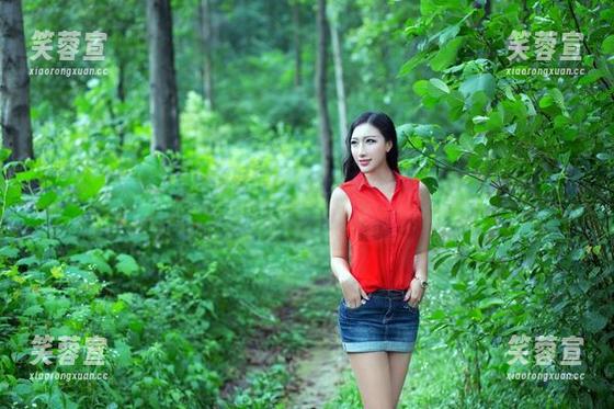 推女郎-陆瓷 推女郎 - 陆瓷这次的修女写真,图片有点子啊,资源更是让人想多看几遍。