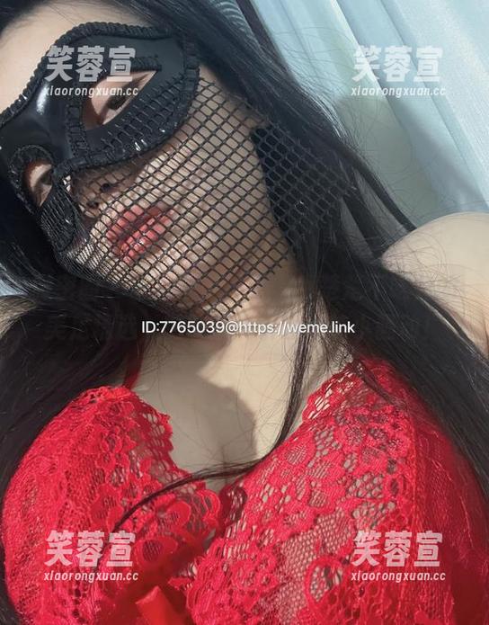 楚楚不吃鱼 微密圈 - 说走就走的图集,楚楚不吃鱼的美足精选,随时都能引发一阵小骚动!