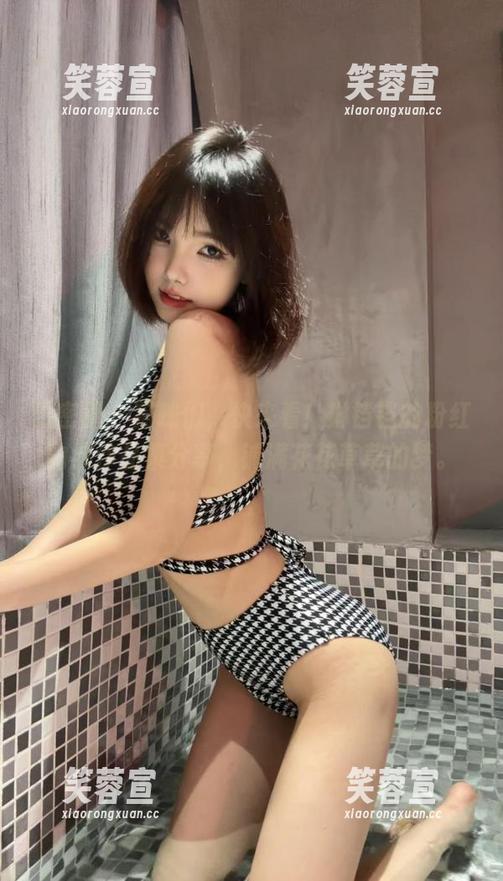 琳铛铛 微密圈 - 猫咪们,快来看!琳铛铛的粉红豹纹作品集分享,铺满花花草草的梦。