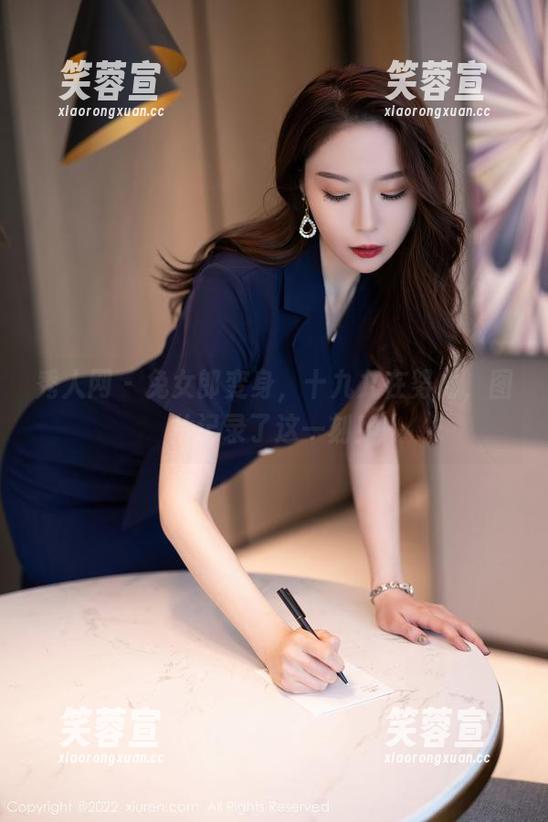 秀人网-十九九 秀人网 - 兔女郎变身,十九九在努力,图片记录了这一刻!