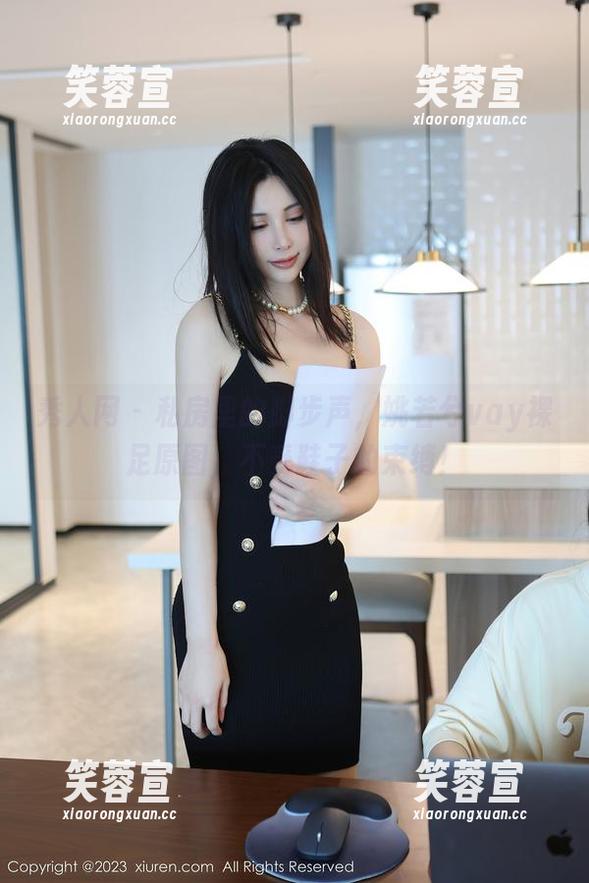 秀人网-姚若兮vay 秀人网 - 私房里的脚步声,姚若兮vay裸足原图,不受鞋子的束缚!