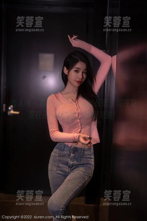 秀人网-戴渃欣 秀人网 - 高跟鞋和戴渃欣的搭配,现在每双鞋子都想试试,原图速递!