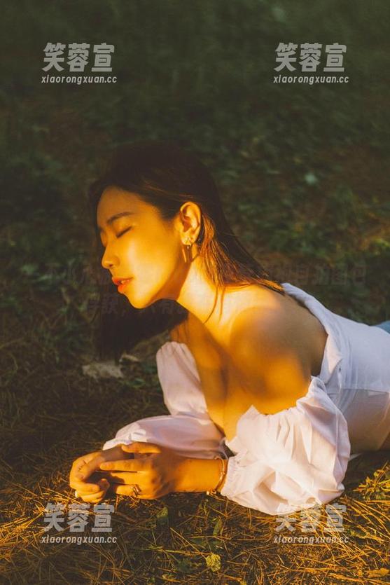 穆零Mu0 一不小心被穆零Mu0的夜莺旗袍自拍图包俘获,只有我在悄悄舔屏?