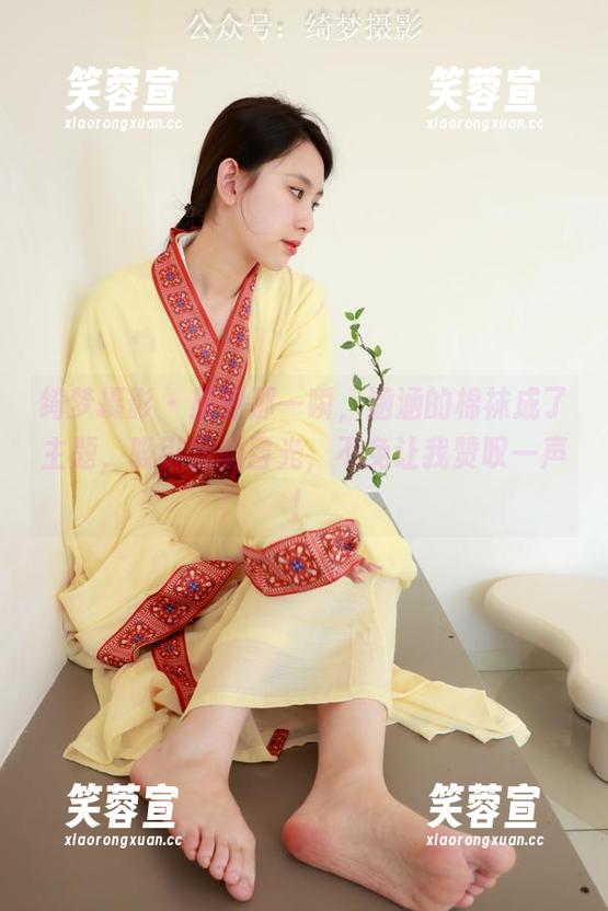 绮梦摄影-涵涵 绮梦摄影 - 原图那一瞬,涵涵的棉袜成了主题,吸引我的目光,不免让我赞叹一声!