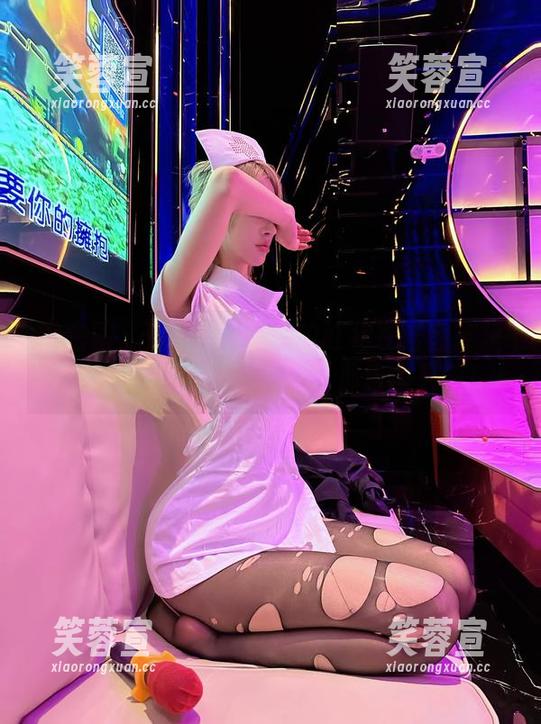 脸红Dearie 微密圈 - 脸红Dearie的红裙在这图库里呼之欲出,快来体会一下那自由灵魂!