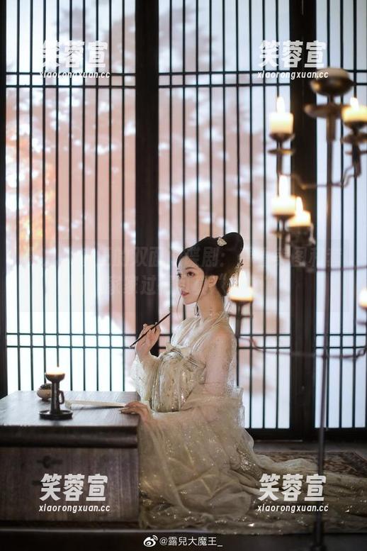 露儿大魔王 露儿大魔王的双面间谍剧:看看美图和套图,家家过得可真“有趣”!