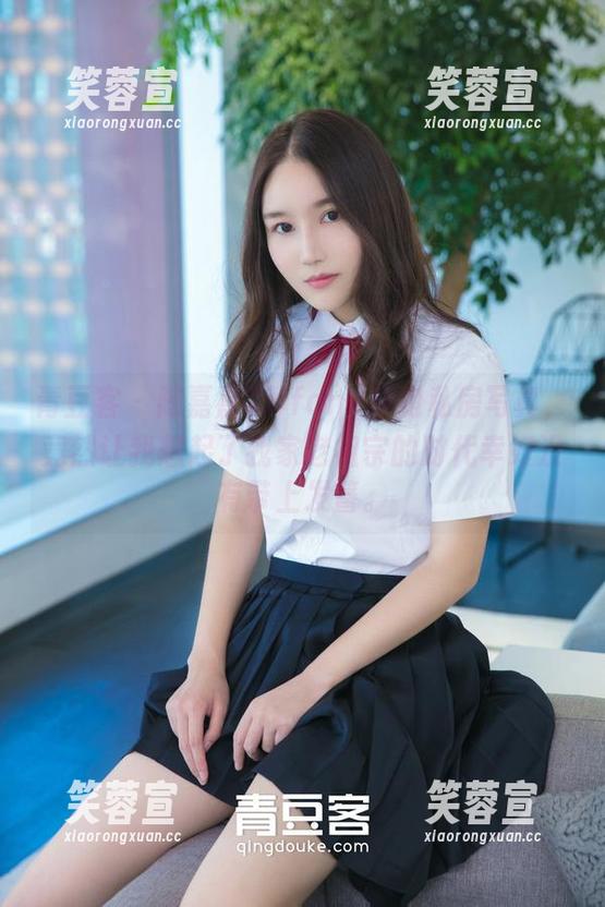 青豆客 - 陈嘉嘉Tiffany旗袍私房写真，竟然让我想起了我家老祖宗的时代幸好没有带上发簪。