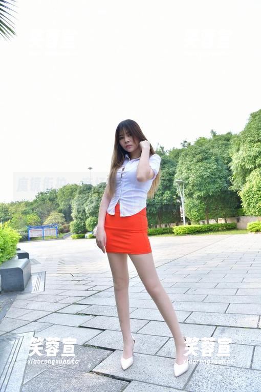 魔镜街拍-萌宝儿 魔镜街拍 - 商场奇观欣赏指南:萌宝儿的哈哈镜与包臀裙肉丝图集
